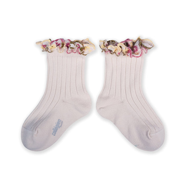 Collegien/Anemone Embroidered Ruffle Ribbed Ankle Socks - Blanc Neige