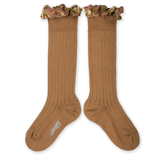 Collegien/Eglantine Chaussettes hautes avec volant brode fleurs - Caramel au Beurre Sale